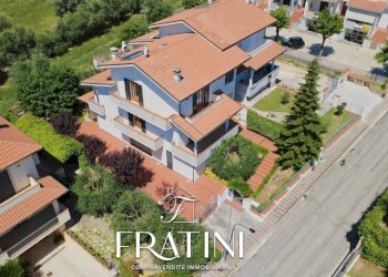 Foto 1 - Casa semi indipendente Via Fonte Monsignore
 
70, Ancarano - foto 1