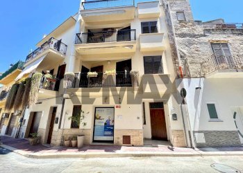 Edificio all\'aperto - Villa Bifamiliare Via G.B. Cataldi
 
105, Terrasini - foto 1