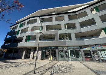 Edificio all\'aperto - Ufficio PIAZZA DON SERGIO COLOMBO
5, Bergamo - foto 4