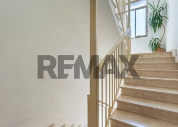 Scale - Apartment Via Botticelli
 
51, Quartu Sant'Elena - photo 17