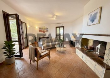 Soggiorno - Villa Torre delle Stelle
Snc, Maracalagonis - photo 16