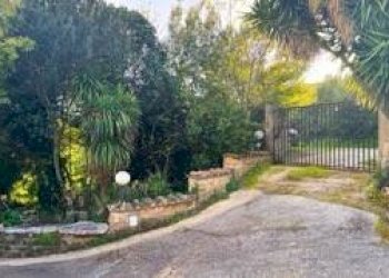 Giardino - Villa via felice tazzini
 
7, Civitavecchia - foto 4