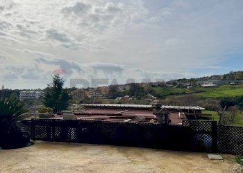 Vista delle montagne - Casa semi indipendente Via Castelsecco
59, Santa Marinella - foto 34