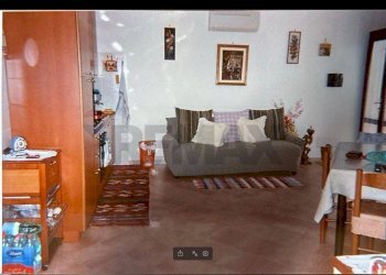 Camera / camera da letto - Four-room apartment via papa giovanni XXIII
 
20, Posada - photo 5