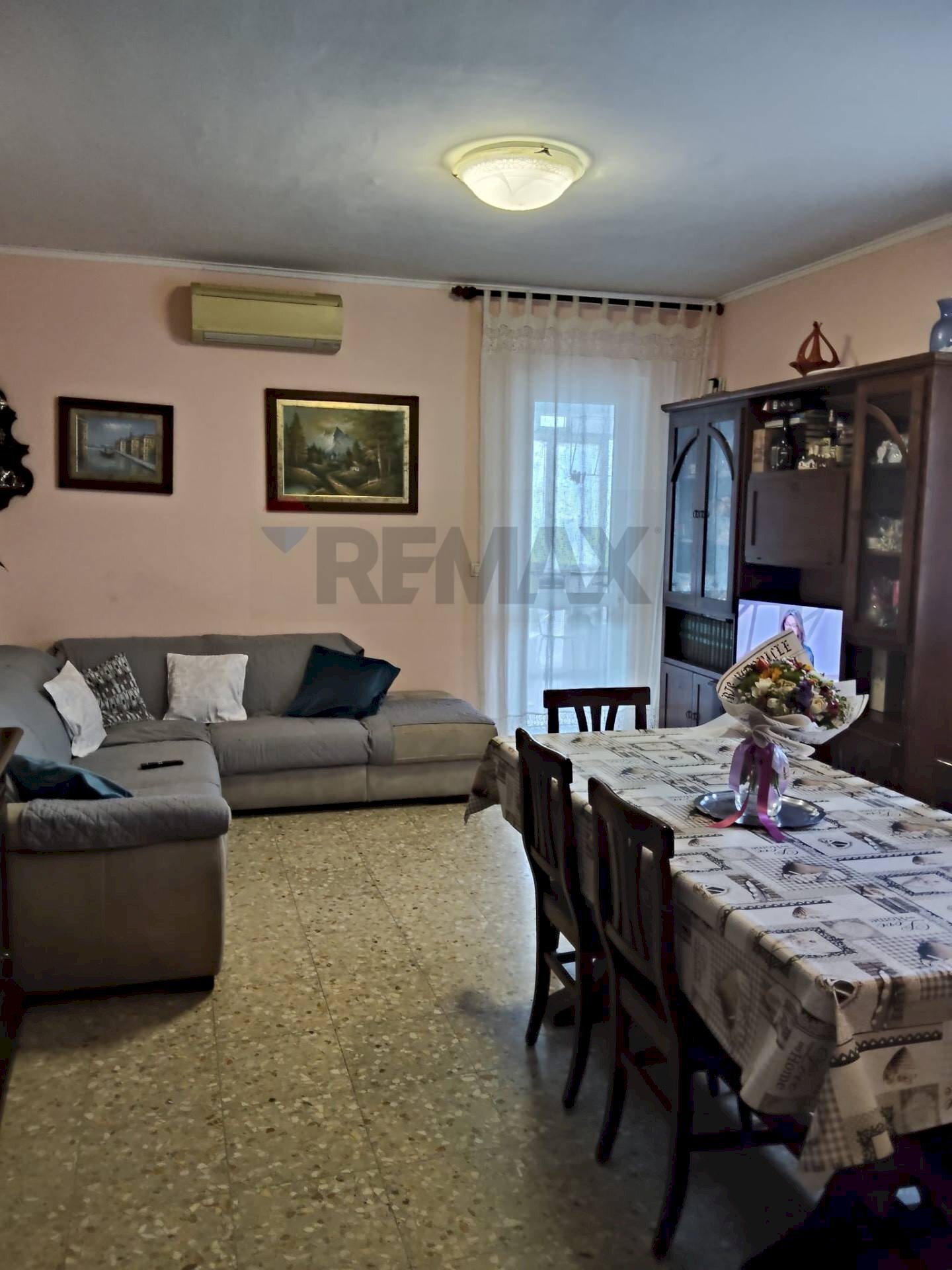 Sala da pranzo - Quadrilocale Via Umbria
 
1, Civitavecchia - foto 1