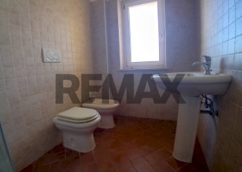 Bagno - Trilocale Via Del Pascolaro
43, Monte Romano - foto 4