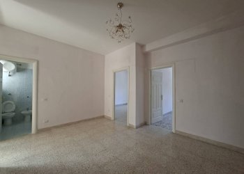 Foto 2 - Four-room apartment VIA ROMA
 
188, Caserta - photo 2