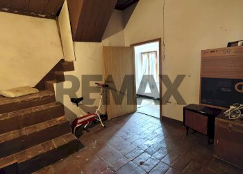 Scale - Independent house Via Roma
 
49, Mondaino - photo 14