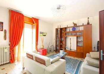 Salone - Apartment via Liguria, Casarano - photo 1