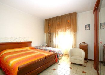 Camera da letto - Apartment via Liguria, Casarano - photo 9