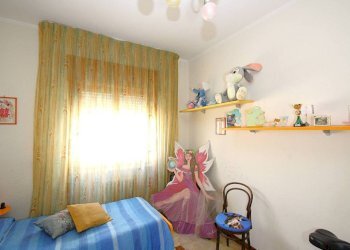 Camera da letto - Apartment via Liguria, Casarano - photo 16