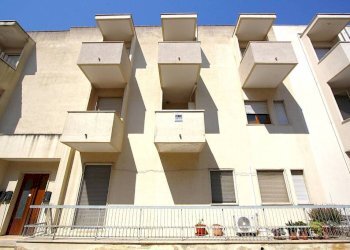 Facciata - Apartment via Liguria, Casarano - photo 26