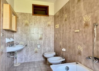 Bagno - Four-room apartment via Ettore Masetti, 1, Casalecchio di Reno - photo 10