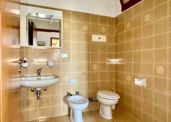 Bagno - Four-room apartment via Ettore Masetti, 1, Casalecchio di Reno - photo 11