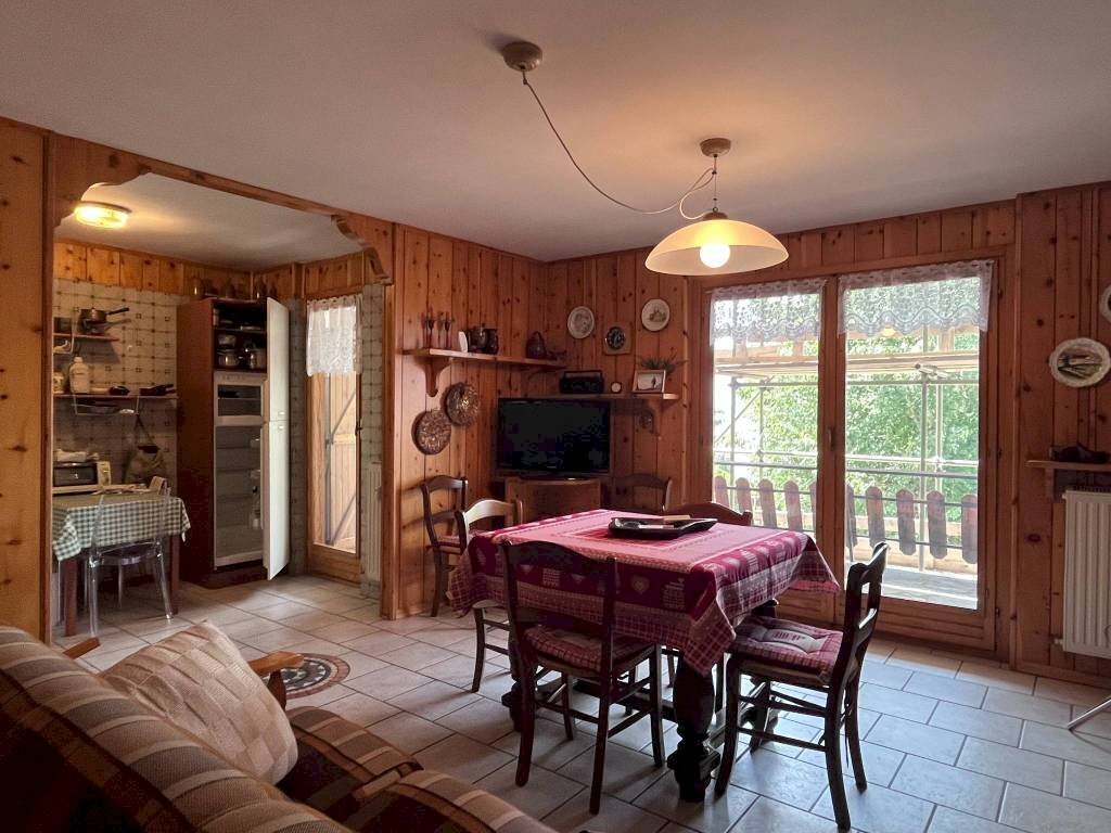 Soggiorno - Trilocale via Oulx, 3, Sauze d'Oulx - foto 2