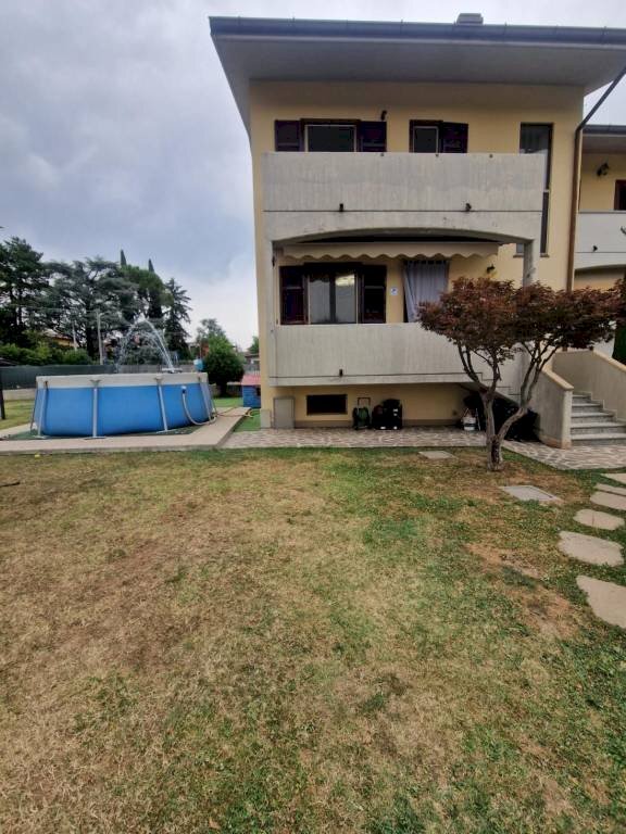Giardino - Villa a Schiera Spirano - foto 1