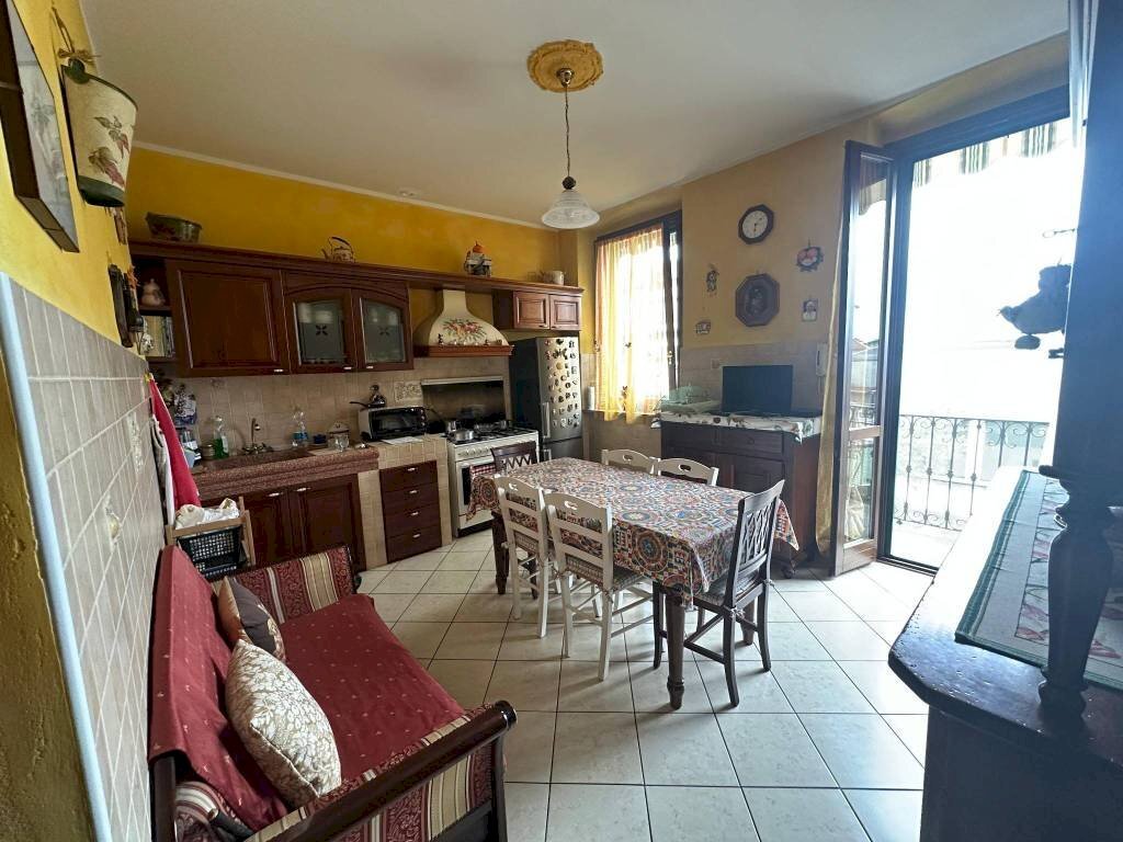 Cucina - Three-room apartment via 25 Luglio, 6, Fagnano Olona - photo 3