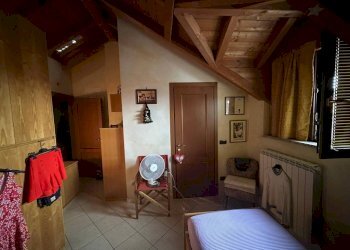 Camera da letto - Three-room apartment via 25 Luglio, 6, Fagnano Olona - photo 12