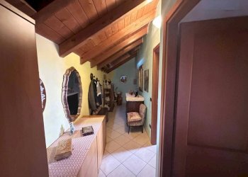 Corridoio - Three-room apartment via 25 Luglio, 6, Fagnano Olona - photo 15