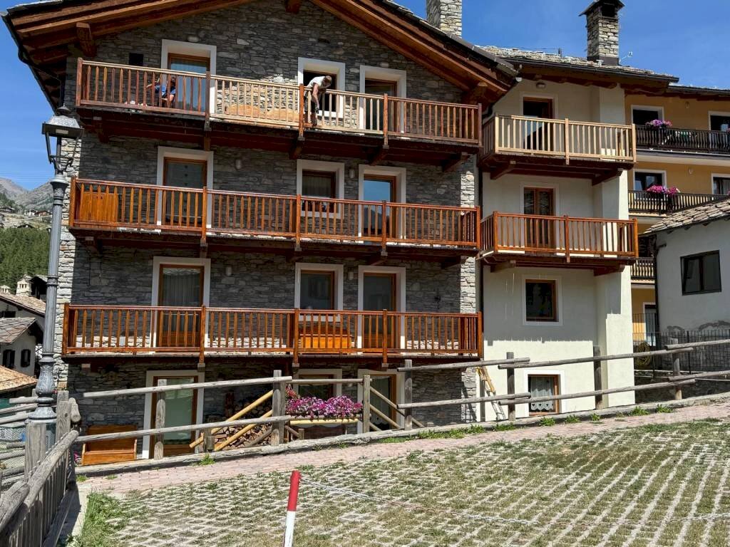 Facciata - Three-room apartment via Borealis, 27, Cogne - photo 1
