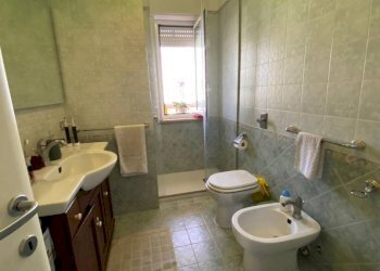 Bagno - Four-room apartment via dei Nebrodi, Palermo - photo 17