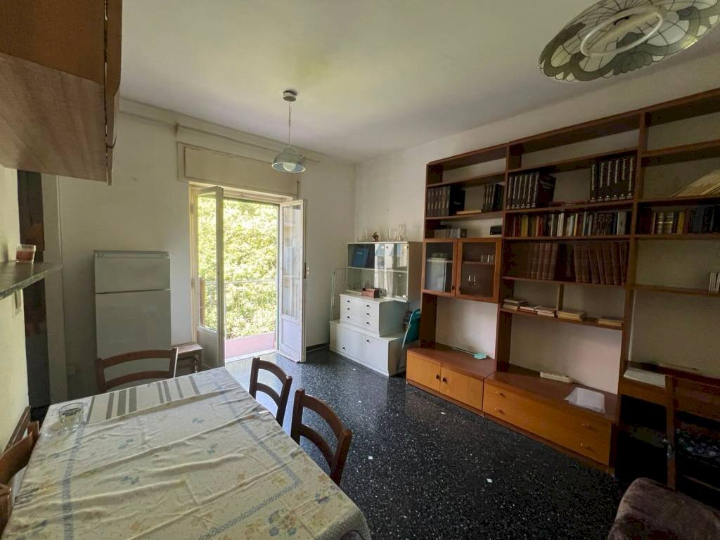 Salone - Bilocale Genova (zona Staglieno) - foto 1