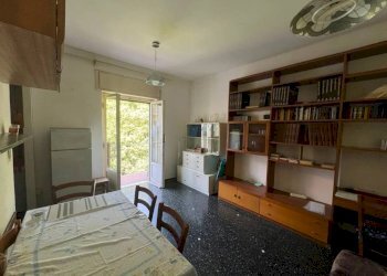 Salone - Two-room apartment Genova (neighborhood Staglieno) - photo 1