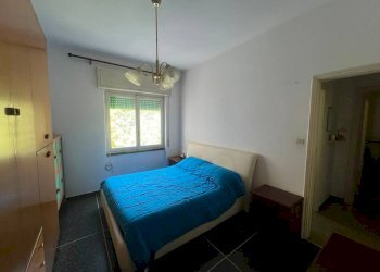Camera da letto - Two-room apartment Genova (neighborhood Staglieno) - photo 5