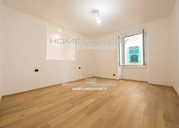 Camera da letto - Quadrilocale piazza Niccolò Tommaseo, Genova (zona Foce) - foto 10