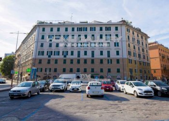 Facciata - Quadrilocale piazza Niccolò Tommaseo, Genova (zona Foce) - foto 24