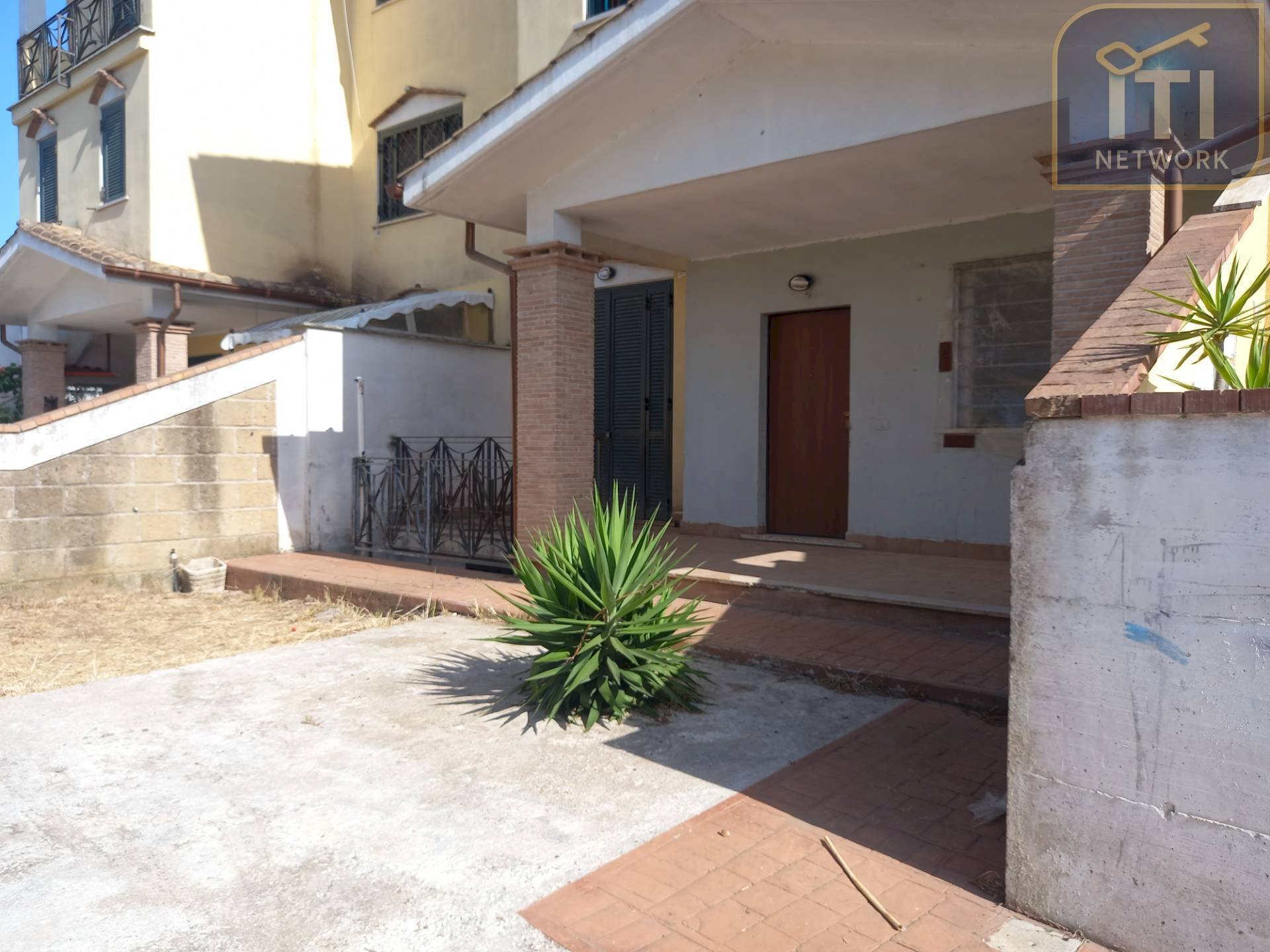 Foto 1 - Semi-detached Villa via Taglio delle cinque miglia, Aprilia - photo 1