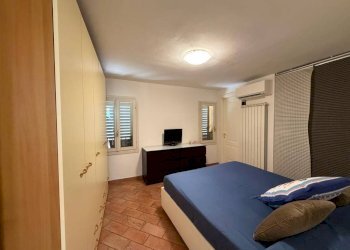 Camera da letto - Quadrilocale via Fonteraso, Modena (zona Centro Storico) - foto 16