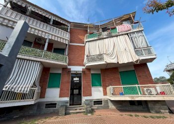 Facciata - Bilocale via Leinì, 112, Settimo Torinese - foto 8