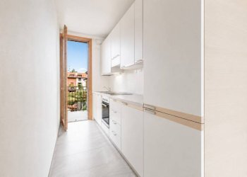Cucina - Three-room apartment via Monte S. Martino, 21, Tradate - photo 12