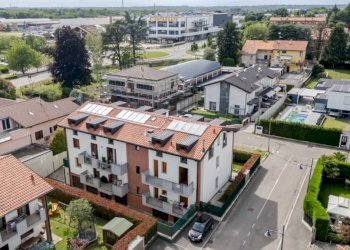 Vista - Three-room apartment via Monte S. Martino, 21, Tradate - photo 43