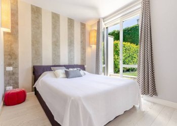 Camera da letto - Villa via Carlo Linati, 2, Appiano Gentile - photo 26