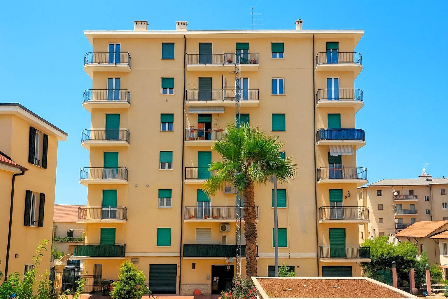 Foto 1 - Quadrilocale Piazza Mameli, Imperia - foto 1
