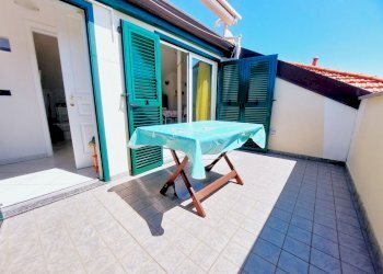 terrazzo - Three-room apartment Via Cà Rossa
 
36, Diano Marina - photo 8