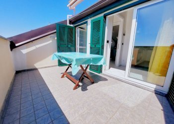 terrazzo - Three-room apartment Via Cà Rossa
 
36, Diano Marina - photo 9