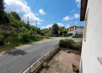 CORTILE PRIVATO - Villa Via Serra D'asti
 
61, Mongardino - photo 16
