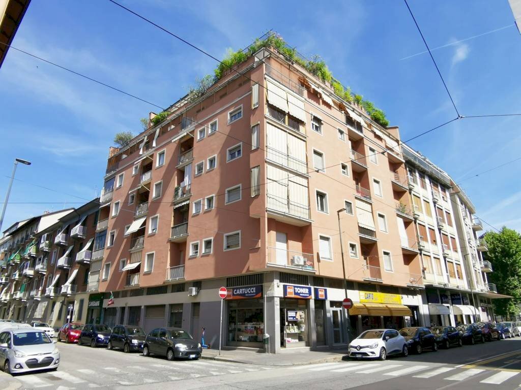 Facciata - Quadrilocale via Chiesa della Salute, 45, Torino (zona Borgo Vittoria) - foto 1