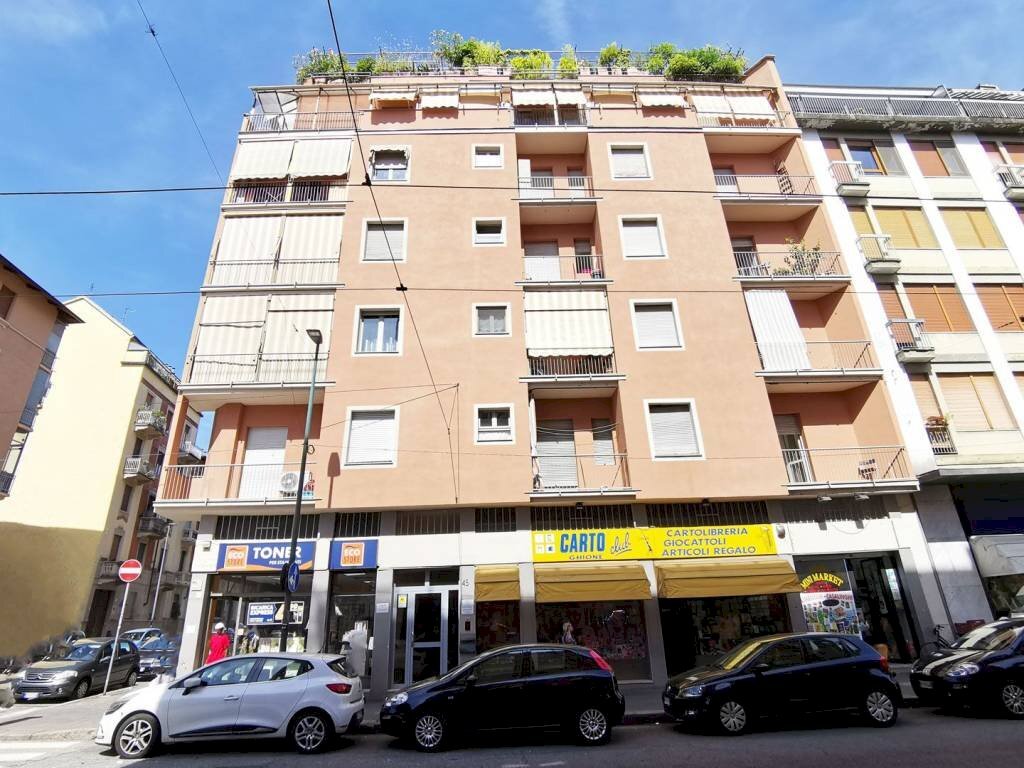 Facciata - Quadrilocale via Chiesa della Salute, 45, Torino (zona Borgo Vittoria) - foto 2