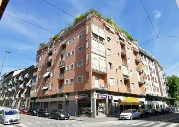 Facciata - Quadrilocale via Chiesa della Salute, 45, Torino (zona Borgo Vittoria) - foto 1
