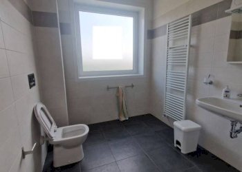 Bagno - Capannone via Monte Grappa, 40, Arese - foto 8