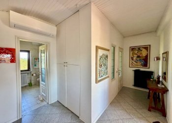 Corridoio - Villa via Spinei, 31, Cossato - photo 20