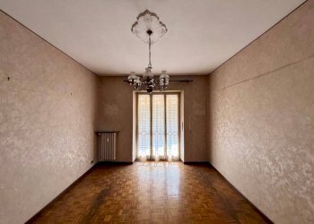 Camera da letto - Three-room apartment via Saluzzo, 131, Pinerolo - photo 2