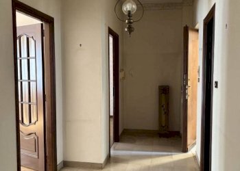 Corridoio - Three-room apartment via Saluzzo, 131, Pinerolo - photo 5