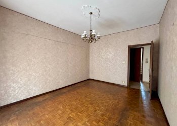 Camera da letto - Three-room apartment via Saluzzo, 131, Pinerolo - photo 8