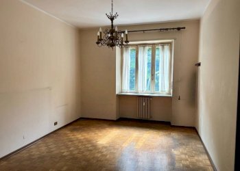 Camera da letto - Three-room apartment via Saluzzo, 131, Pinerolo - photo 10