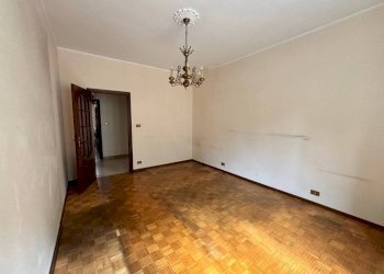 Camera da letto - Three-room apartment via Saluzzo, 131, Pinerolo - photo 14
